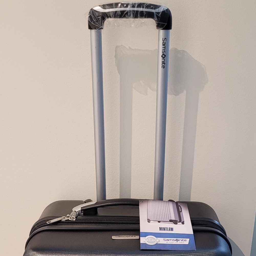 Samsonite Luggage - Picture 2 of 2